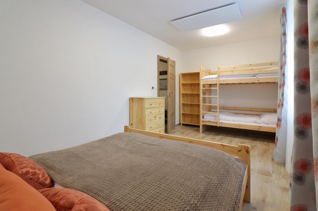 Apartmány Matzo Myto pod Dumbierom Exterior foto
